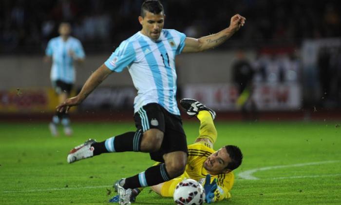 视频：Sergio Aguero和Lionel Messi评分，但阿根廷用巴拉圭绘制了Copa America Opener