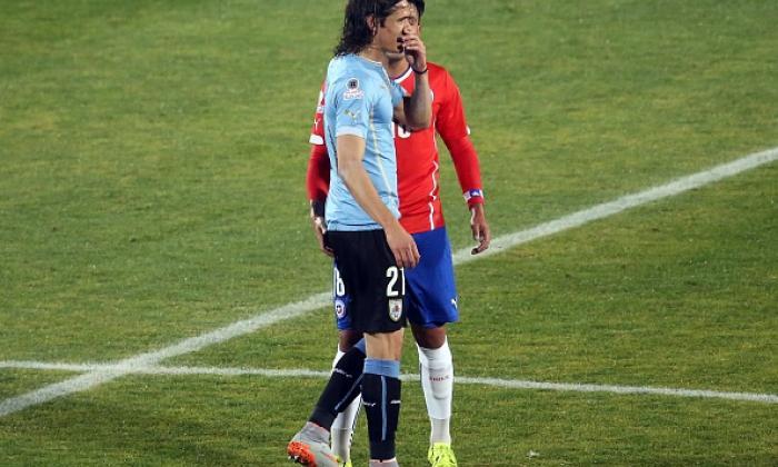 视频：智利的Jara Pokes Cavani，Suarez和Higuain