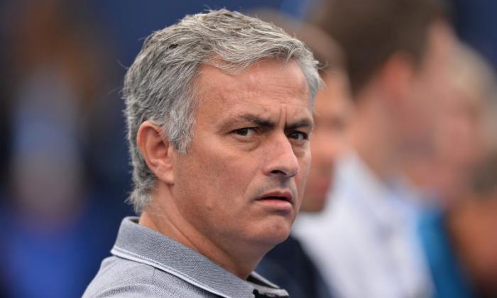 '我们没有疾病！'  -  Chelsea Manager Jose Mourinho虽然令人惊讶的赛季击败令人惊讶