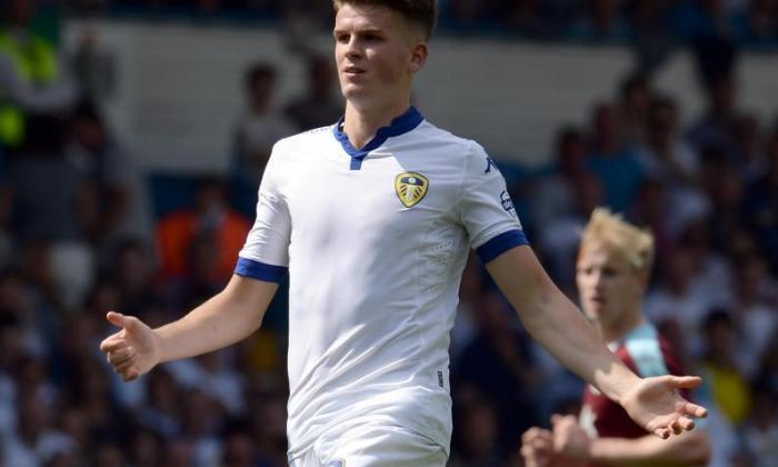 利兹联合接受埃弗顿的竞标冠军Smarlet Sam Byram